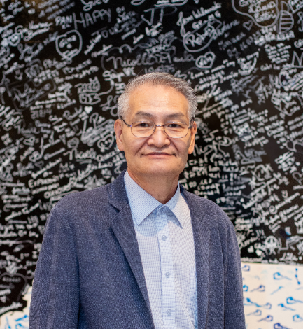 A person in a suit
AI-generated content may be incorrect.