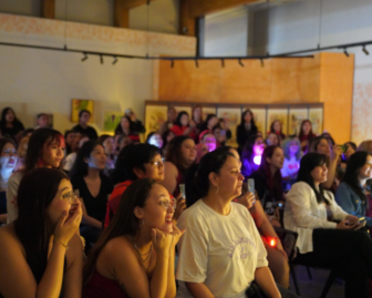 [WATCH PARTY] Watch Party para celebrar o comeback do BTS reúne mais de 100 fãs no Brasil em reação entusiasmada 