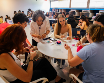 [WORKSHOP] Centro Cultural Coreano no Brasil realiza oficina de artesanato tradicional “Denggi” no Korea Corner da USP e PUC Campinas 